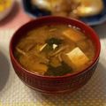 ちゃぴ♥'s cooksnap of when they made 簡単◎豆腐となめこのお味噌汁.