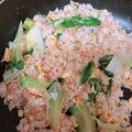 クック66SLXF☆'s cooksnap of when they made パパっと作れる！簡単　鮭レタスチャーハン.