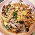 pimpa44's cooksnap of when they made 薄上げと豚肉でバターしょうゆ炒め.