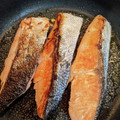 クックGT06PS☆'s cooksnap of when they made 厚切り塩鮭の上手な焼き方(蒸し焼き).