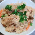 みなぴっぴ☆'s cooksnap of when they made 旦那絶賛★塩鮭としめじの炊き込みご飯.