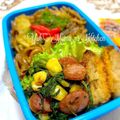 YUH♡ママ's cooksnap of when they made 材料2品！春菊とウインナーの炒めもの.