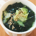 かなりんココりん's cooksnap of when they made ちぎって簡単！レタスとわかめの中華スープ.