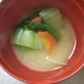 みさこのまま's cooksnap of when they made チンゲン菜と人参のみそ汁.