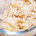 さばかんer's cooksnap of when they made 天かすと新玉ねぎのおかか和え.