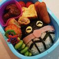 saonyaaan's cooksnap of when they made キャラ弁　バイキンマン　簡単　おにぎり.