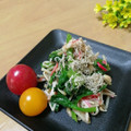 クックI7I5L1☆'s cooksnap of when they made ほうれん草とエノキ、かに蒲鉾の昆布あえ♪.