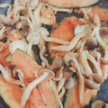 まゆコ's cooksnap of when they made かぼちゃとしめじのバター醤油炒め.