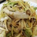 okazakana's cooksnap of when they made 簡単★しめじと豚バラ肉の和風パスタ☆.