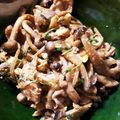 ぽんぽこ♩'s cooksnap of when they made 簡単！豚こまもやし豆苗と卵の中華炒め.