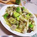 ＬＯＶＥ．ｋｔｒｒ's cooksnap of when they made チキンとアボカドのガーリックレモンパスタ.