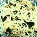 くろこ87's cooksnap of when they made 新玉ねぎとわかめの酢の物 ☆.