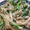 さくら＠料理修行中's cooksnap of when they made ニラとしめじのナムル.
