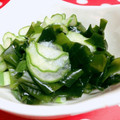 みっくママ's cooksnap of when they made きゅうりとわかめの酢の物.