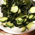 抹茶ソーダ's cooksnap of when they made ◆キュウリとワカメの酢の物◆.