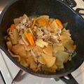 kachi✩'s cooksnap of when they made 食べ過ぎ注意！大根と人参、豚肉の煮物.