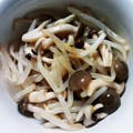チョコ♪ミント's cooksnap of when they made 簡単安い、もやしとブナシメジのレンジ蒸し.