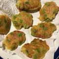 chanlisa's cooksnap of when they made 揚げ焼きで簡単♬枝豆とコーンのかき揚げ.