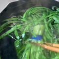 大阪のちゃーちゃん's cooksnap of when they made ニラと黄身と胡麻油おひたし☆おつまみ最適.