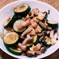 ポニーリボン's cooksnap of when they made ベーコンとしめじのニンニク風味炒め♪.