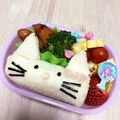 サイチョン's cooksnap of when they made ＊キャラ弁＊キティちゃんサンドイッチ♡.