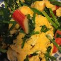 んりおか's cooksnap of when they made ほうれん草＆カニカマの卵炒め.
