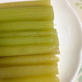 よしよしのキッチン☆'s cooksnap of when they made 手を汚さずフキの筋むき.