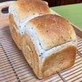 ☆あいちゃん's cooksnap of when they made 黒胡麻と胡椒のパン3種　食パンにも♪.