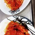 おくみの's cooksnap of when they made 鶏ももと玉ねぎのトマトパスタ.