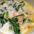 Kumaorange's cooksnap of when they made 鮭とほうれん草のミルクスープ.