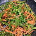 のりこったん's cooksnap of when they made にんじんとピーマンのツナカレー炒め.