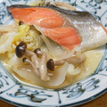 プルンバゴ's cooksnap of when they made 汁までおいしい♪塩鮭とキャベツの蒸し煮.
