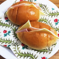 horseland's cooksnap of when they made ロールパンで簡単ハムチーズサンド.