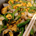 bonchang's cooksnap of when they made 玉ねぎとピーマンと卵の炒め物.