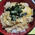ムーミン☆ママ's cooksnap of when they made 味の黄金比で簡単☆とろ〜り親子丼.
