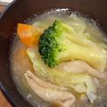 ariyuch's cooksnap of when they made 鶏肉とブロッコリーの具だくさんみそ汁.
