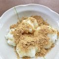 めいな's cooksnap of when they made 牛乳、片栗粉、砂糖だけ☆もちっふわだんご.