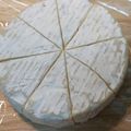 ＿pomme's cooksnap of when they made 包丁いらずカマンベールチーズの切り方.