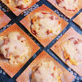 まゆコ's cooksnap of when they made 余ったワンタンの皮で☆ツナたまピザ.