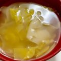 ぷみまま's cooksnap of when they made 余った餃子の皮でワンタンスープ.
