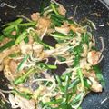 クックUL8OCM☆'s cooksnap of when they made ニラ卵もやしオイスターソース炒め.
