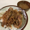 papikun's cooksnap of when they made 超簡単 牛丼 しらたき入.