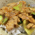 クックM6DK2O☆'s cooksnap of when they made 青梗菜と豚の中華丼カレー風味.