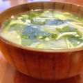 Superlittleboo's cooksnap of when they made 朝食に！白菜とエノキタケのみそ汁.