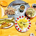 komutatata's cooksnap of when they made 玉葱と魚肉ソのふんわり卵炒めカレー風味♡.
