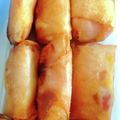 トムてつ子's cooksnap of when they made 春巻きトマトチーズplusたまごベーコン.