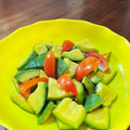 Nilmini's cooksnap of when they made アボカドとトマトの和風サラダ.