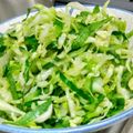 え～み～'s cooksnap of when they made キャベツと胡瓜と大葉のさっぱりサラダ.