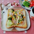 Newチヨコっと♪'s cooksnap of when they made ☆サラダみたいなトースト☆.