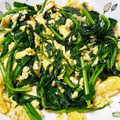 はるひやま's cooksnap of when they made 簡単！春菊とふわふわ卵のニラ玉風炒め.